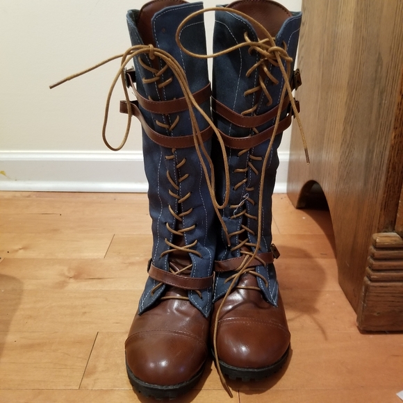 Shoes - NWOT Leather strap teal canvas knee high boots